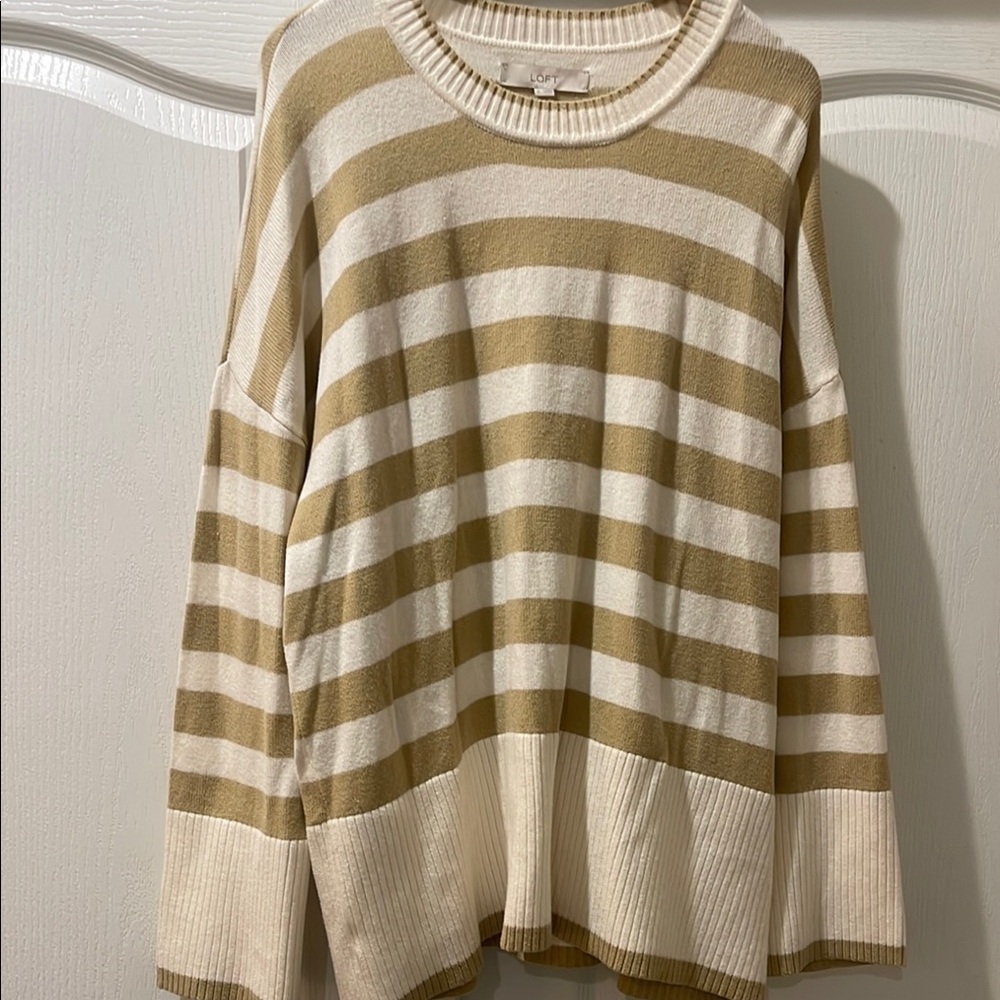 Cozy Striped Sweater - Beige and White​